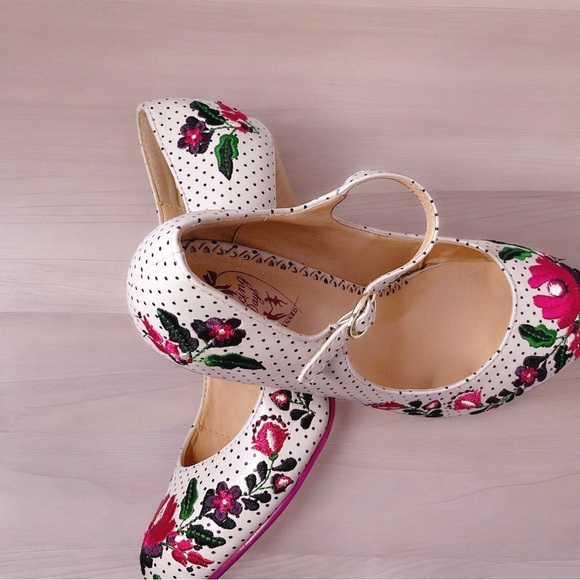 Vintage Pin-Up Retro Mary Jane Heels D&G Inspired Tan Floral Dancing Days(38)7.5 - Picture 6 of 16